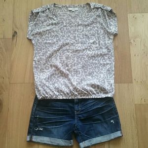 LOFT leopard print cuffed sleeved blouse top